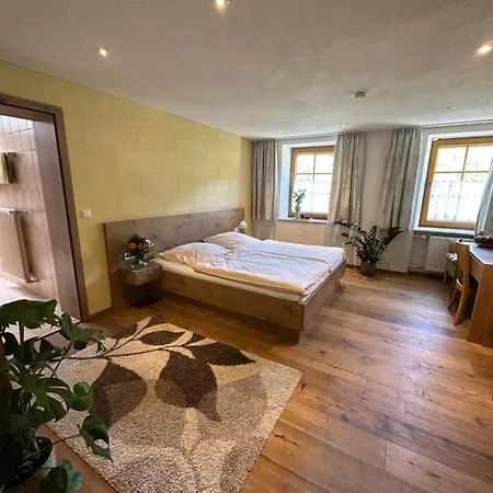 Landgasthof Hauser 3*